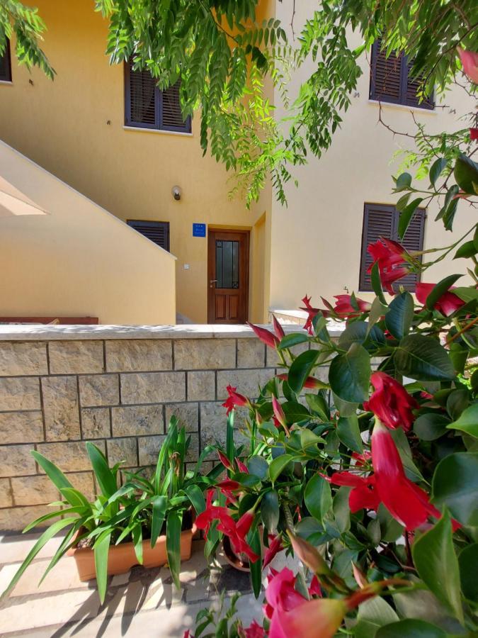 Apartment Dekovic Poreč Exterior foto